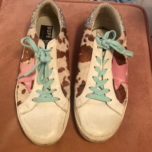 Golden goose superstar shoes